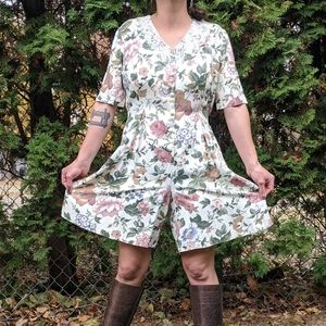90s Floral Romper. Vintage classy.